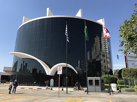 Memorial da América Latina a 12 minutos do Vivaz Santa Marina