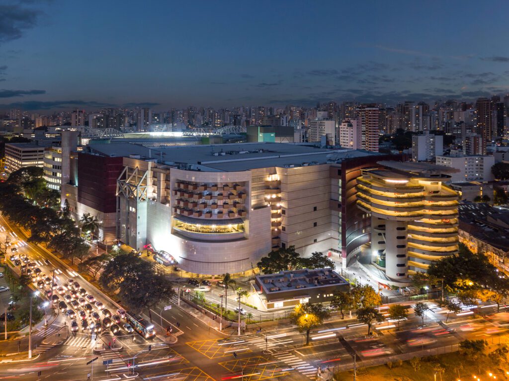 Shopping Bourbon a 7 minutos do Vivaz Santa Marina